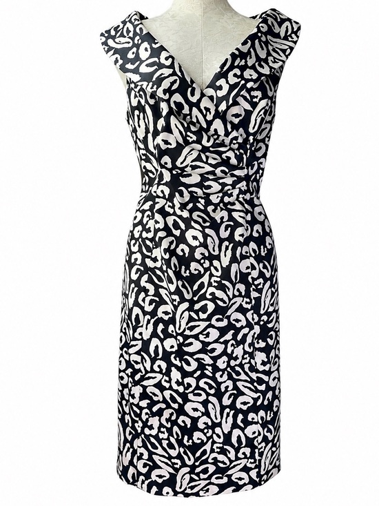 Kay Unger Dresses & Skirts - Kay Unger Black White Leopard Print Sheath Dress Size 14 Cocktail Career